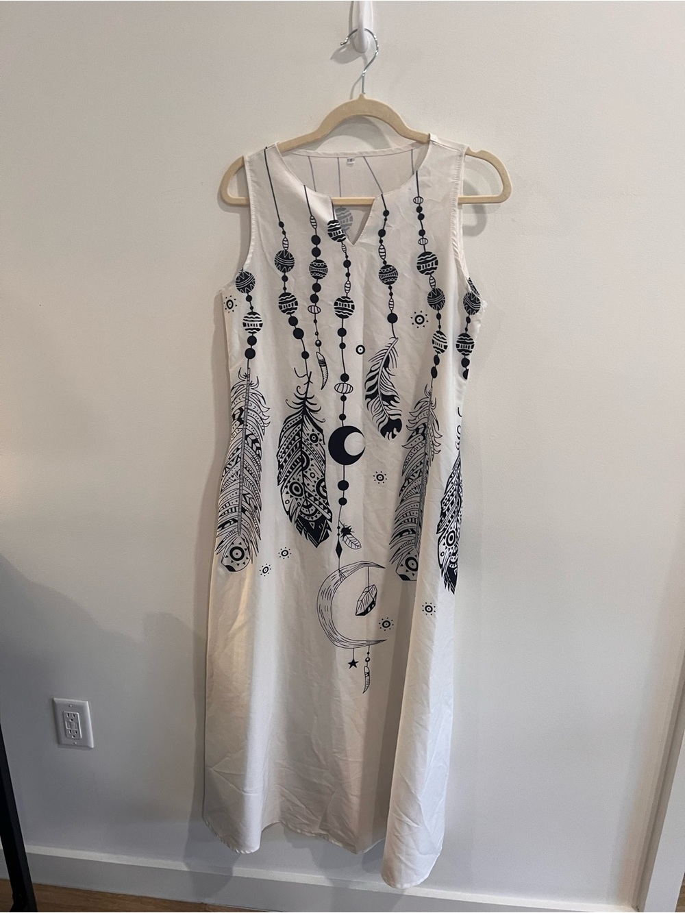 Sleeveless White Maxi Dress with Black Feather & Moon Print